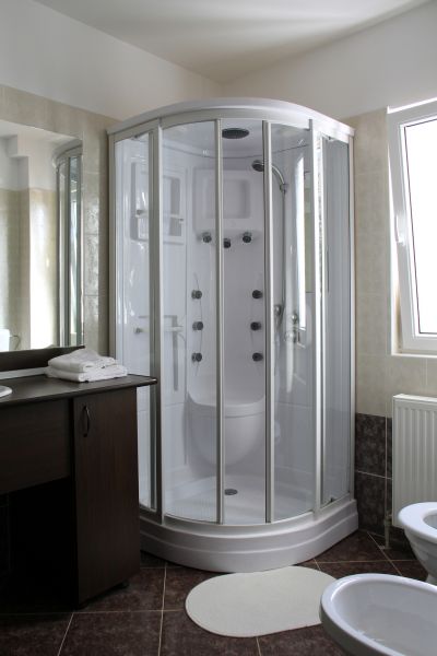 Bangor Shower Installation